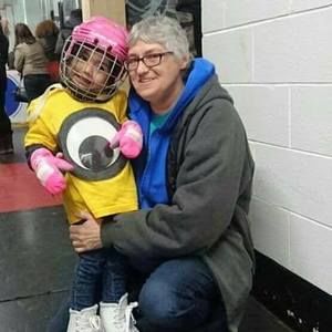 Meet your Posher, Dee